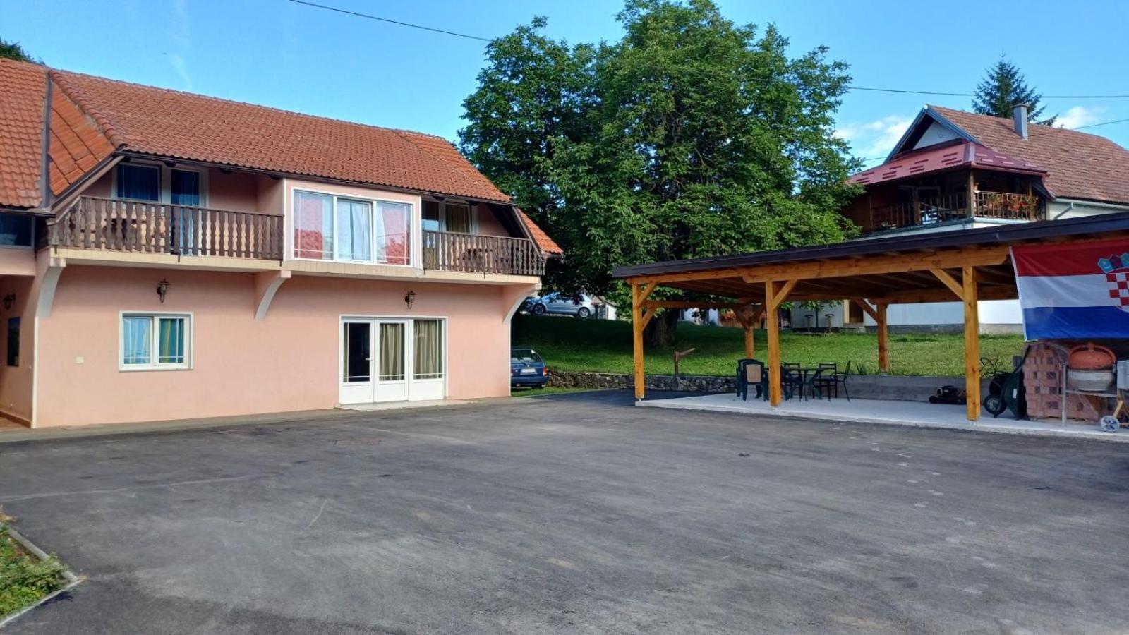 Apartman&Sobe Orhideja Smoljanac Bagian luar foto