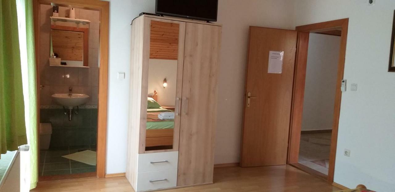 Apartman&Sobe Orhideja Smoljanac Bagian luar foto