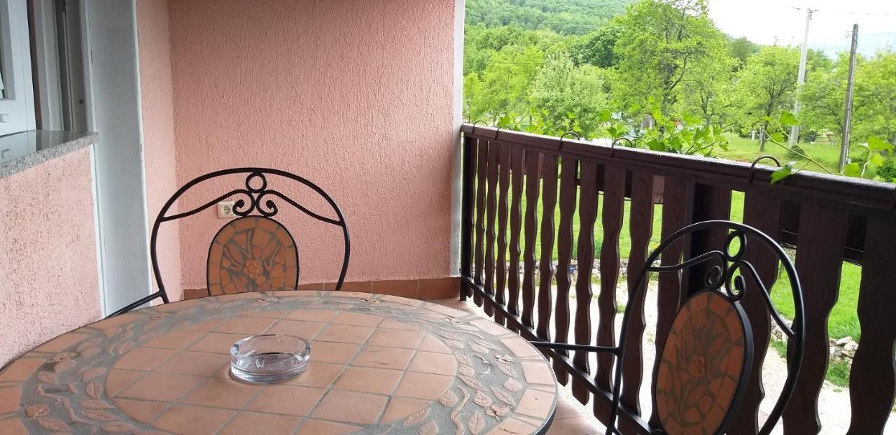 Apartman&Sobe Orhideja Smoljanac Bagian luar foto