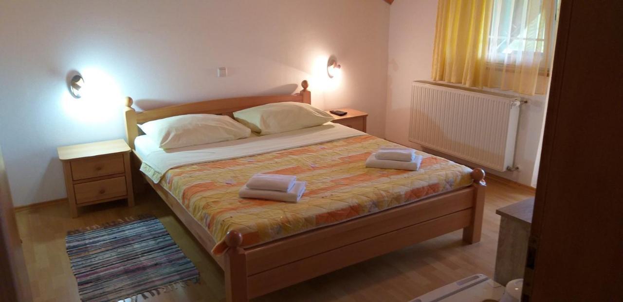 Apartman&Sobe Orhideja Smoljanac Bagian luar foto
